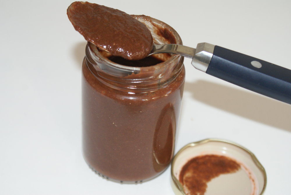 Schokoladenbrotaufstrich selber machen vom Foodblog