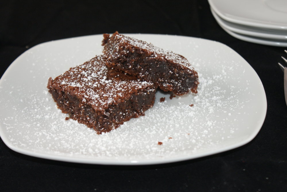 glutenfreie Brownies mit Basilikum vom Foodblog