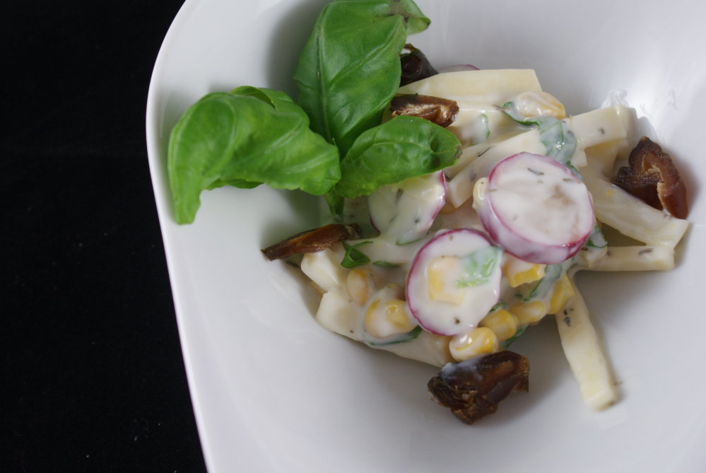 Salatrezepte vom Foodblog, leichter Salat mit Datteln vom Foodblog, die Foodblogger empfehlen Salat 